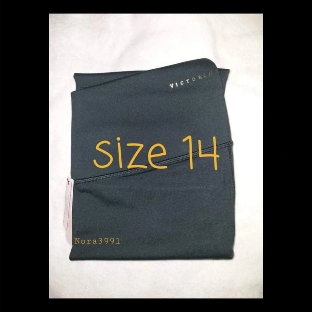 Victoria Secret Legging size 14 NWT - Picture 3 of 3